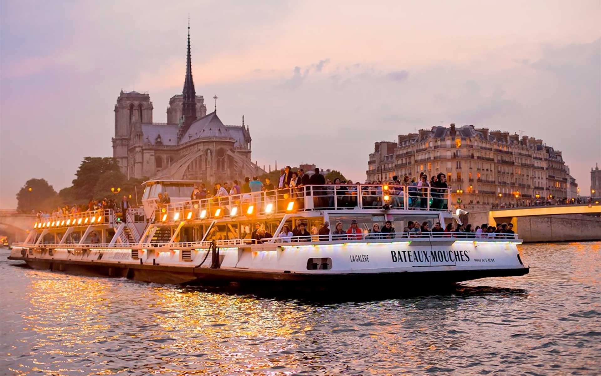 巴黎塞纳河游船票 Bateaux Mouches